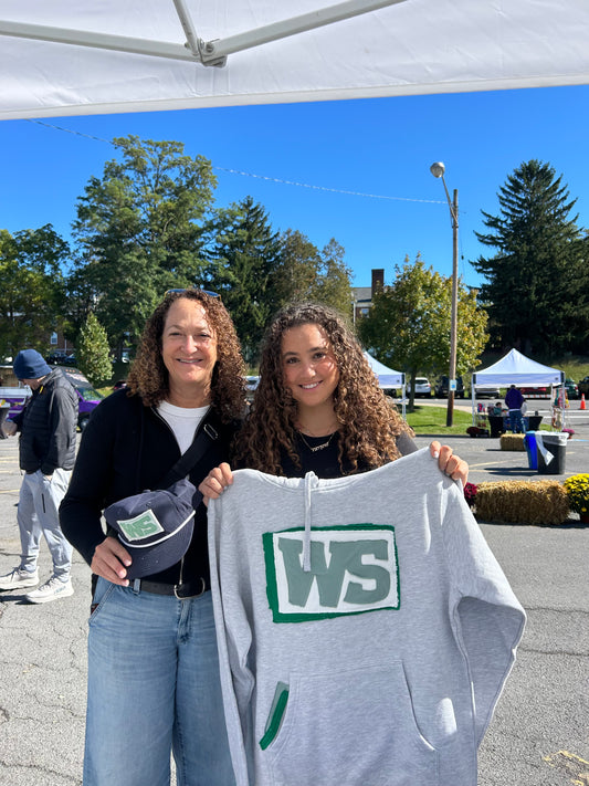EM'S THREADS X HWS COLLEGES